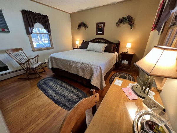 Alamoosook Lakeside Inn Orland image 16