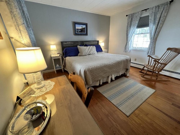 Alamoosook Lakeside Inn Orland image 19