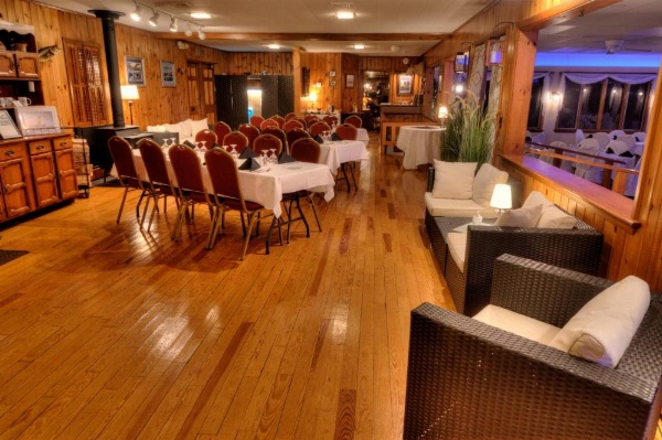 Alamoosook Lakeside Inn Orland image 30